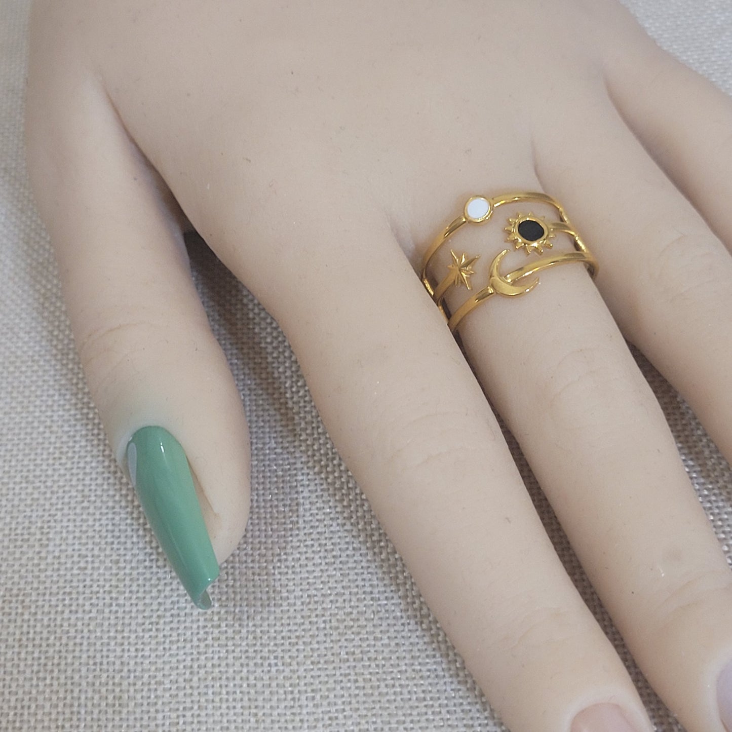 HILDA OPEN RING-ADJUSTABLE size 6 to 8