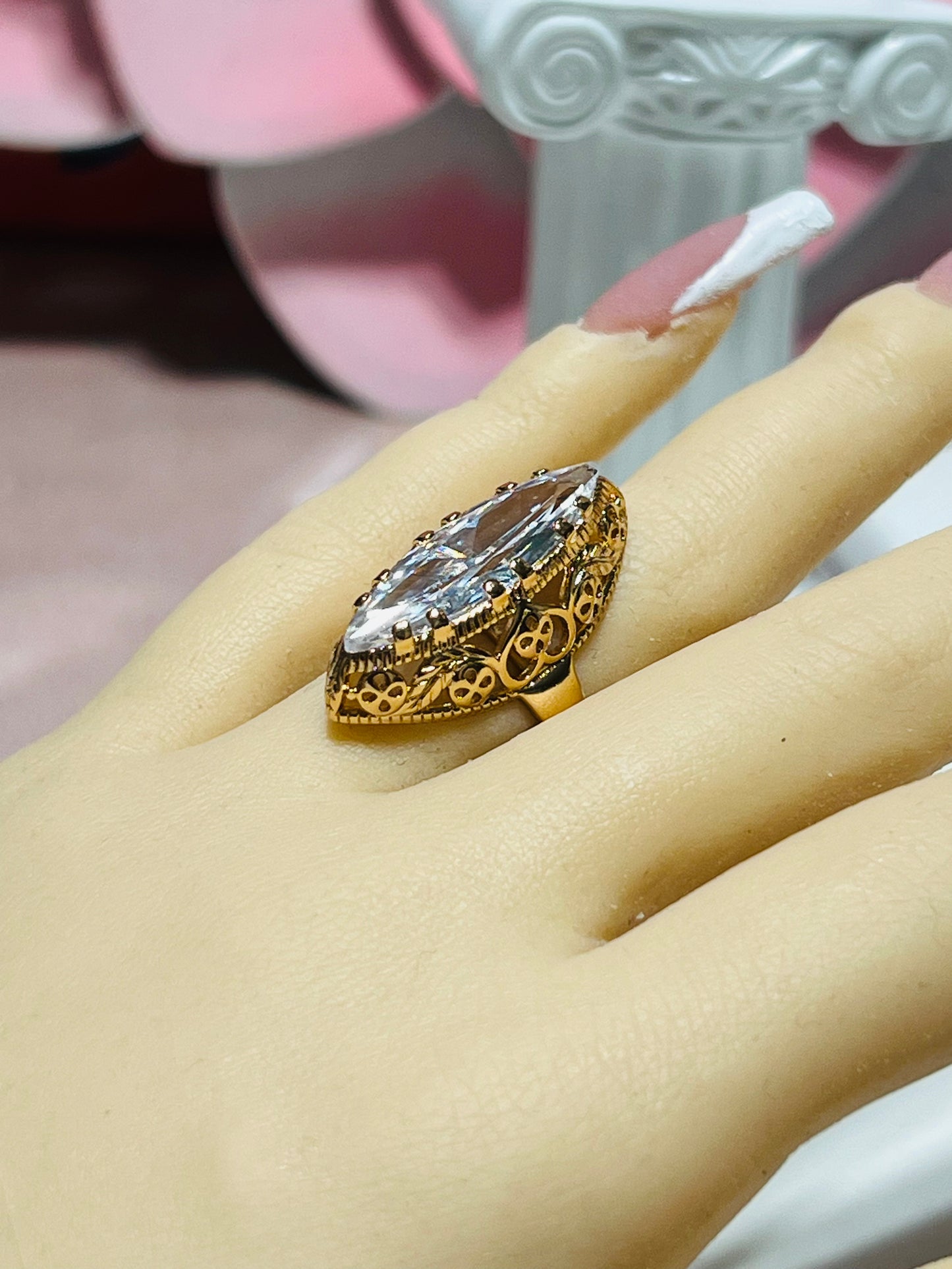BIG CRYSTAL RING