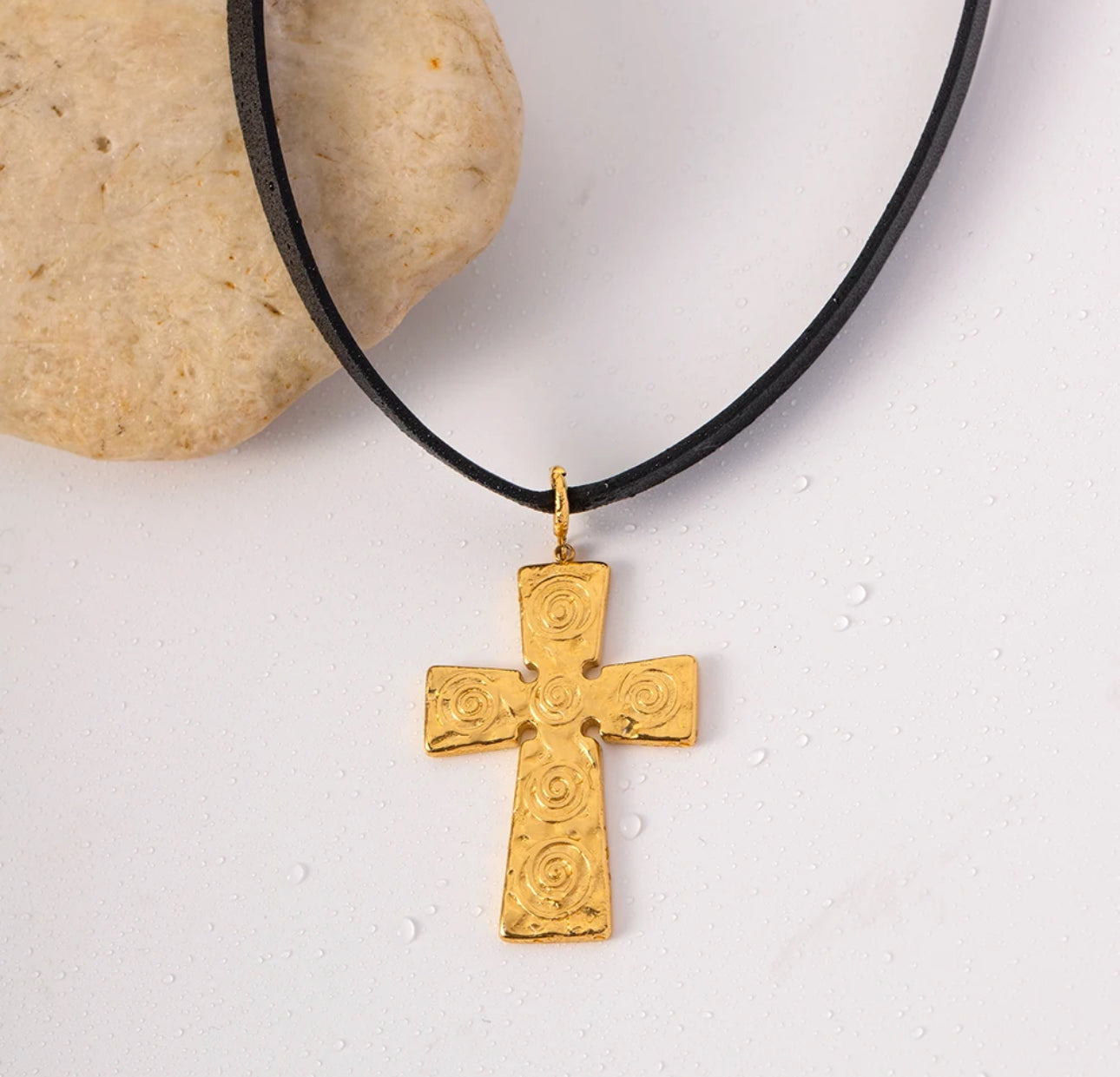 KARY NECKLACE