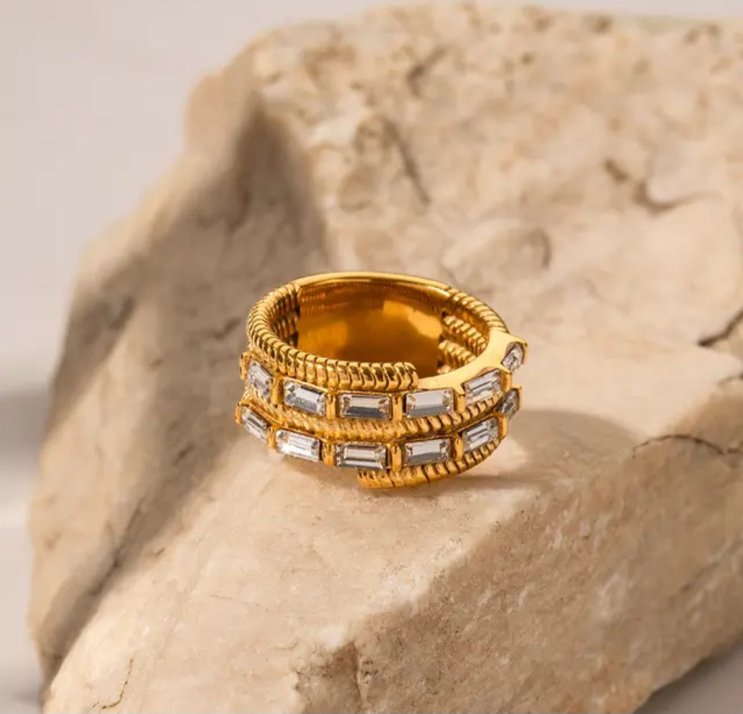 YEYE RING