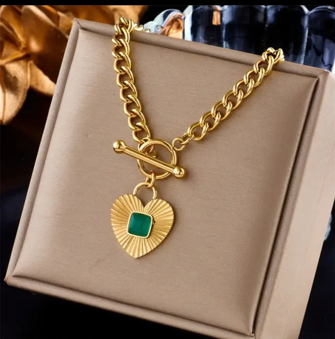 ESME NECKLACE