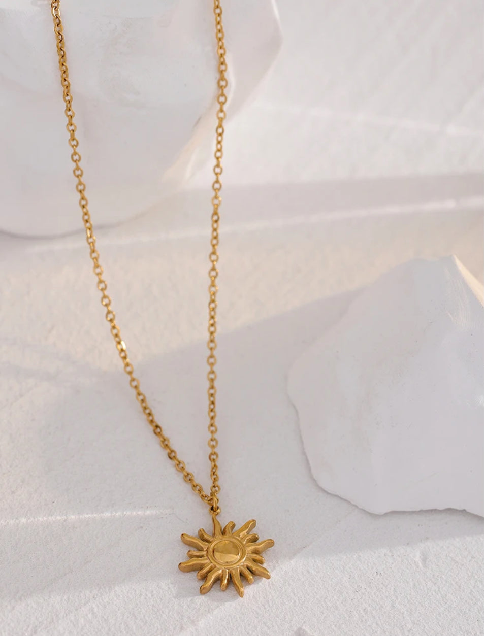 SOL NECKLACE