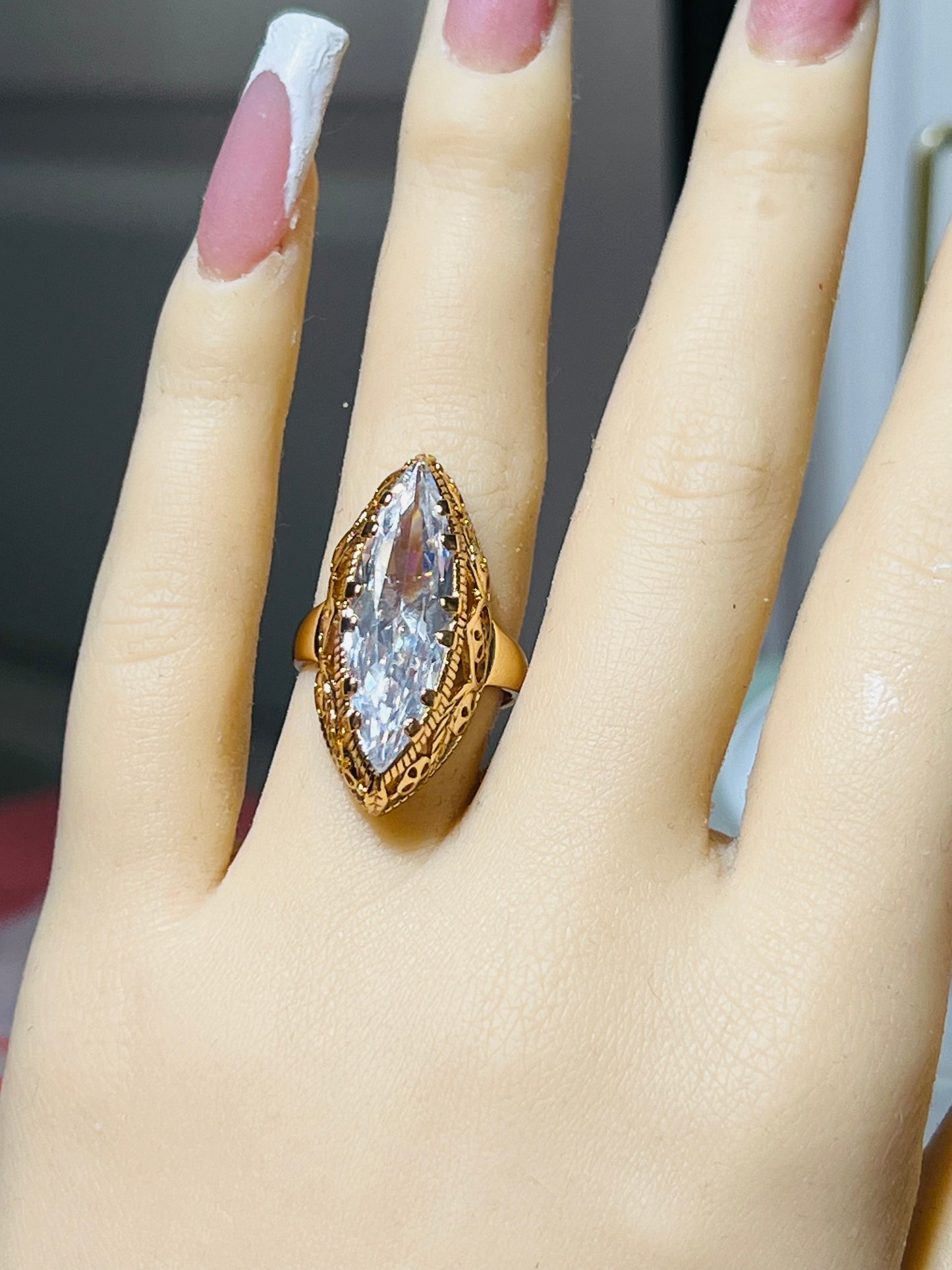 BIG CRYSTAL RING