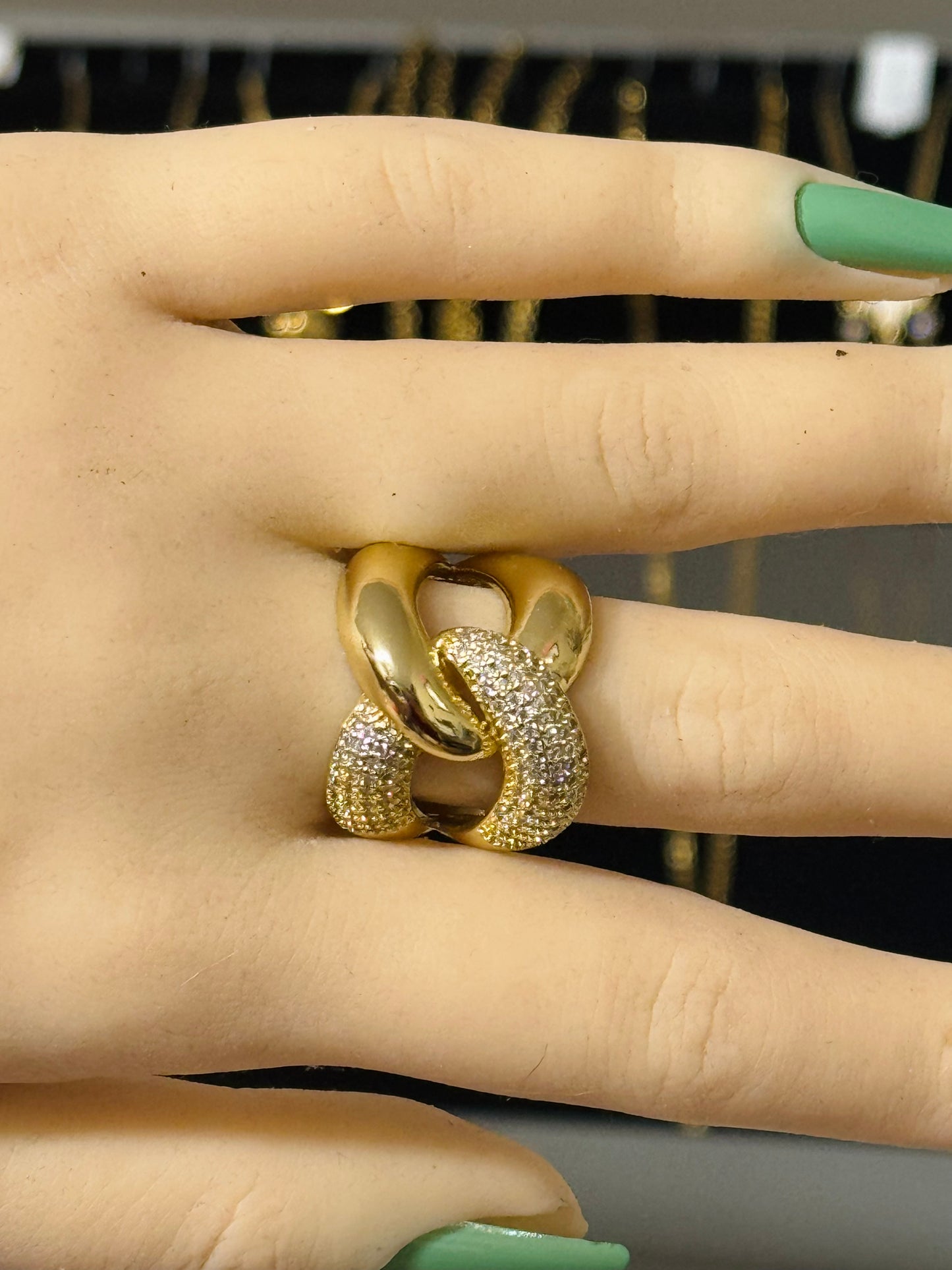 R20 RING