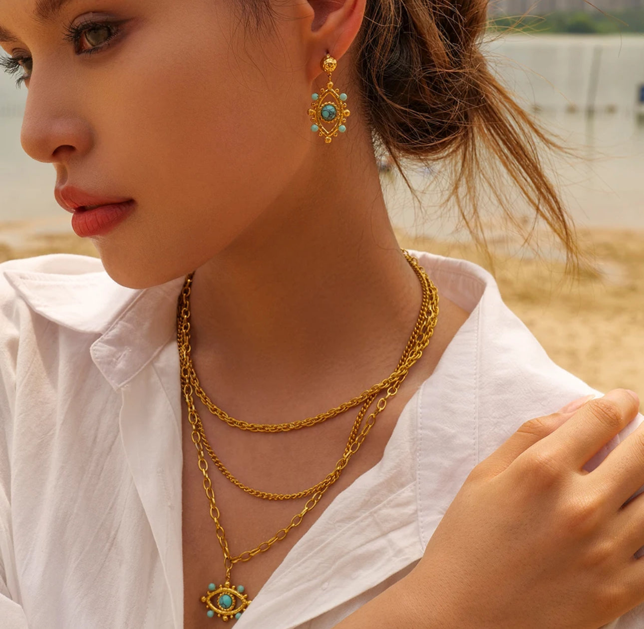 IRANIA EVIL EARRING
