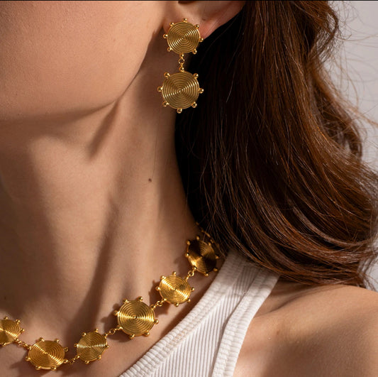 TITA NECKLACE