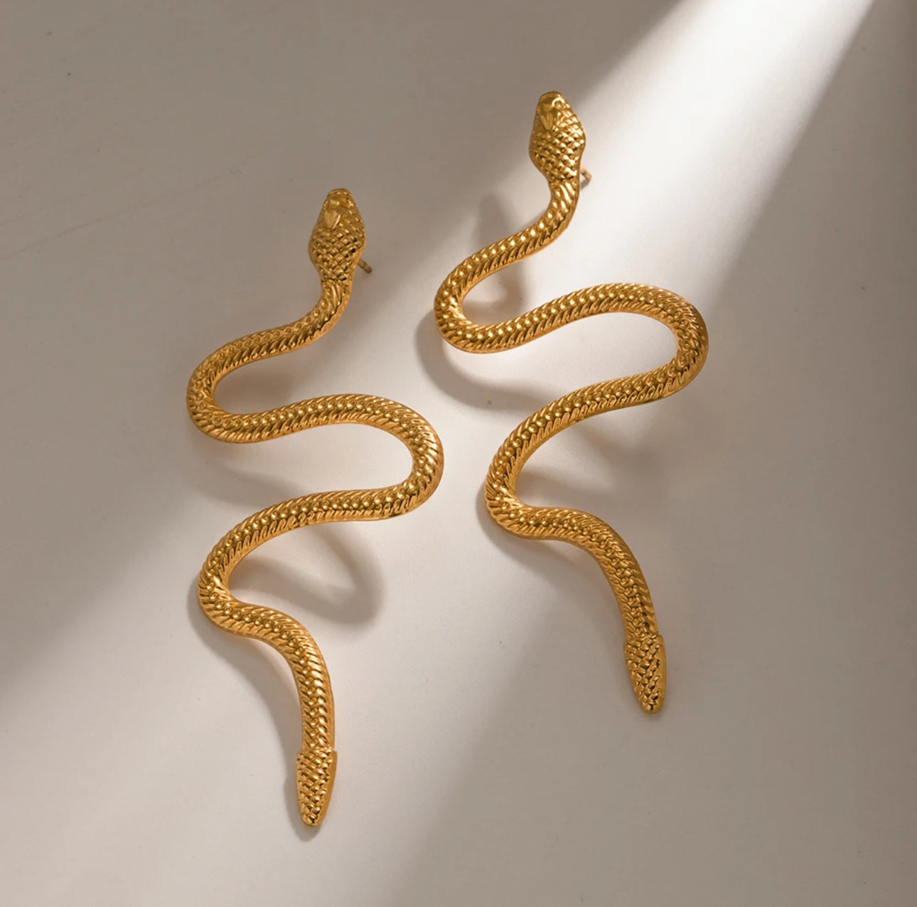 PAO EARRING