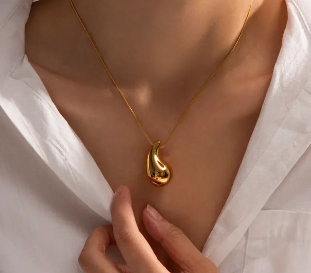 GOTAS SET-2pcs (earrings and necklace)