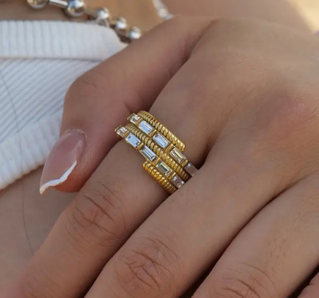 YEYE RING