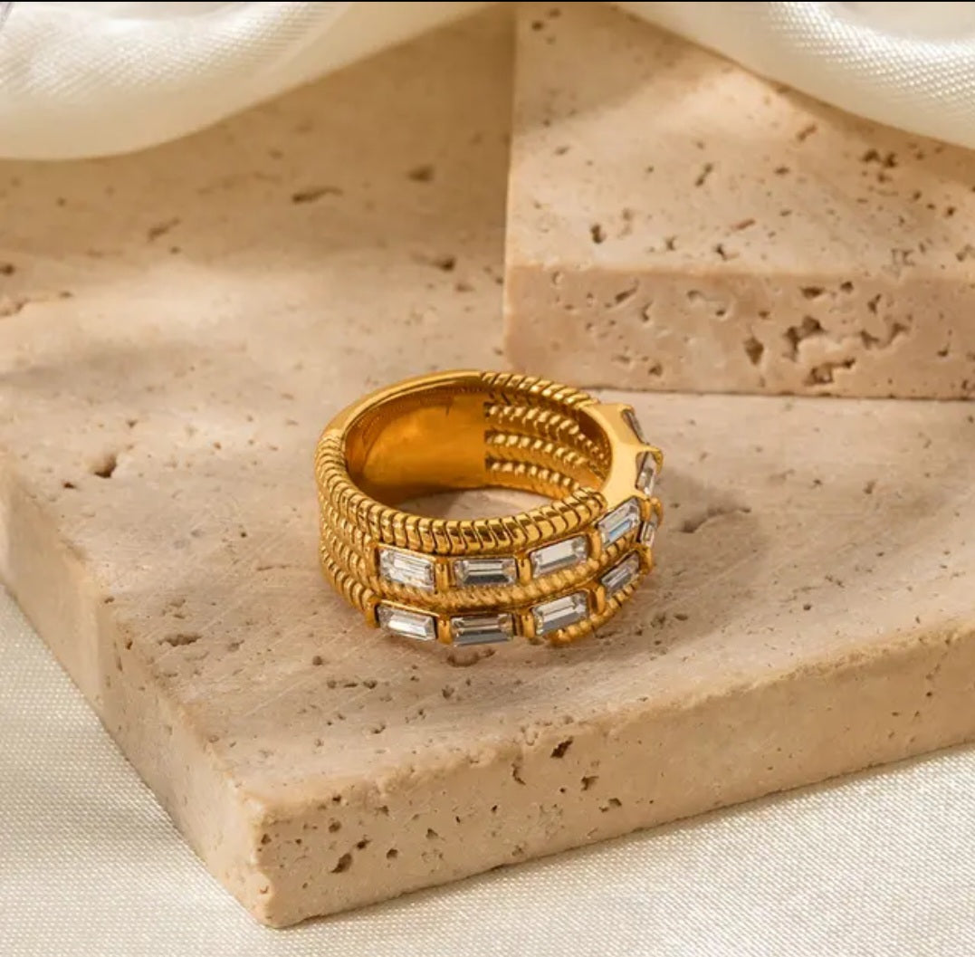 YEYE RING