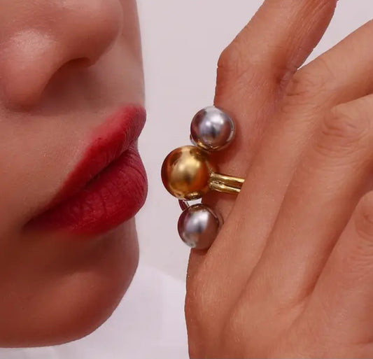 DEIRA RING ADJUSTABLE size 7 to 10
