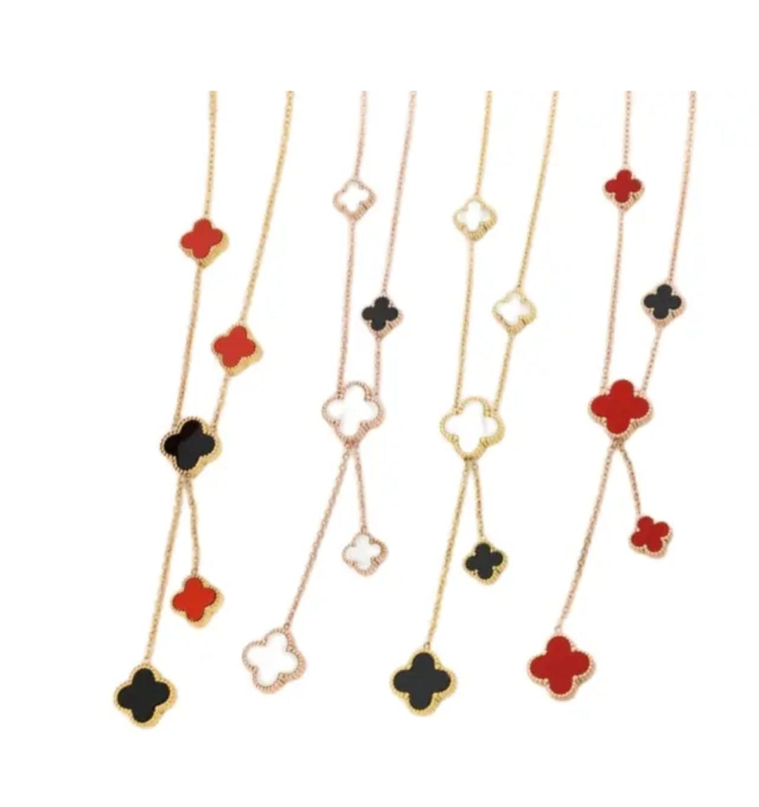 EMMA CLOVER NECKLACE(Red and black- white and black)