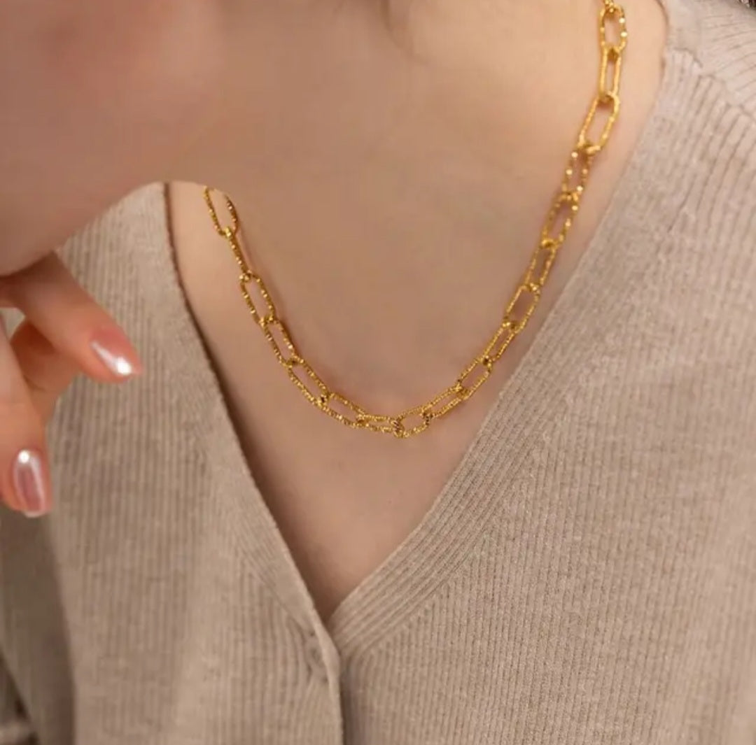 MARTHA NECKLACE