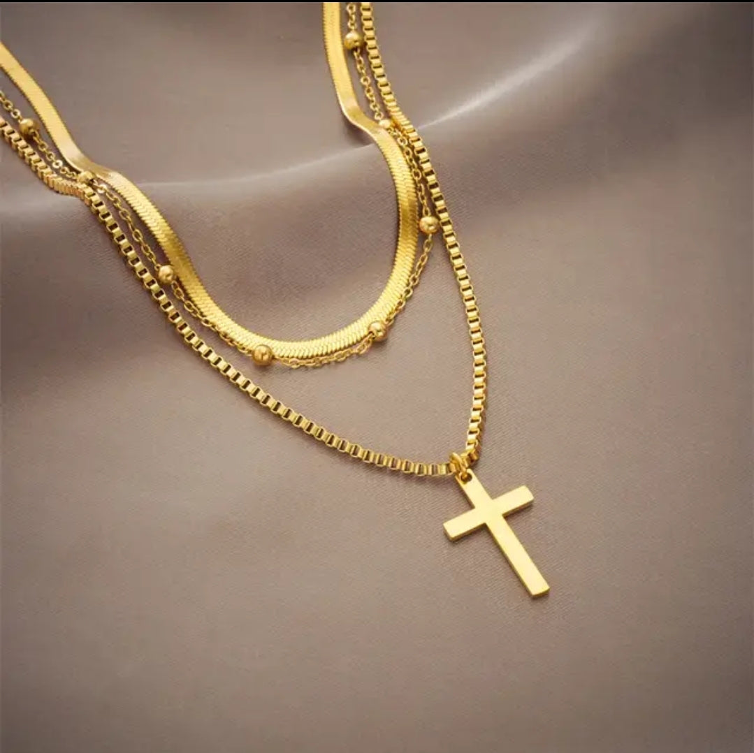 BELEN 3 LAYER NECKLACE