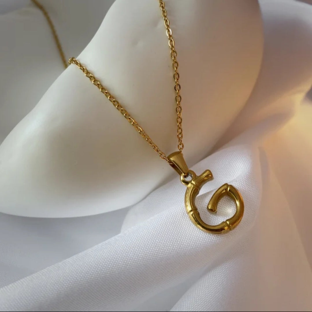 BAMBU INITIAL NECKLACE