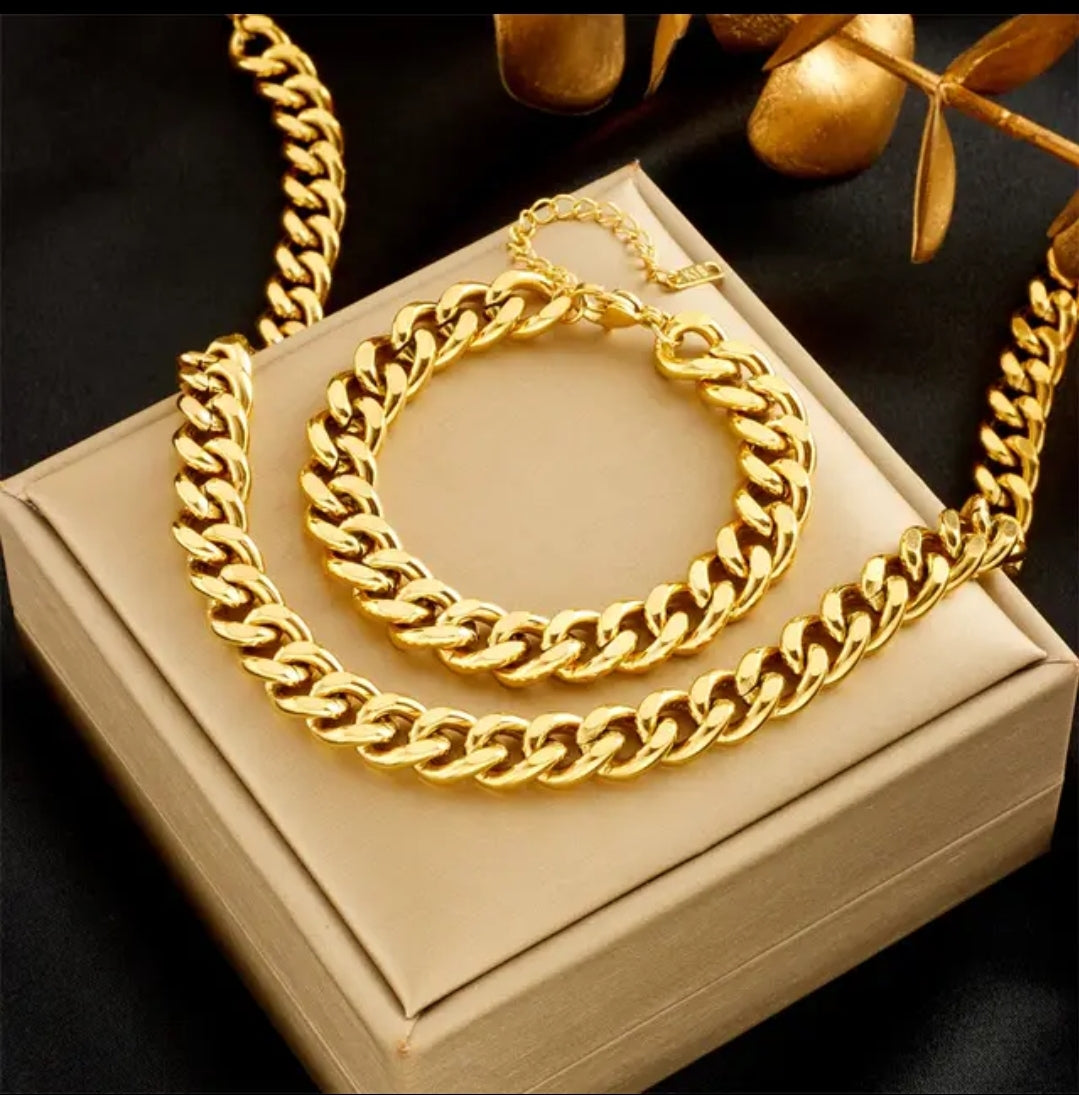 ATENA NECKLACE GOLD AND SILVER